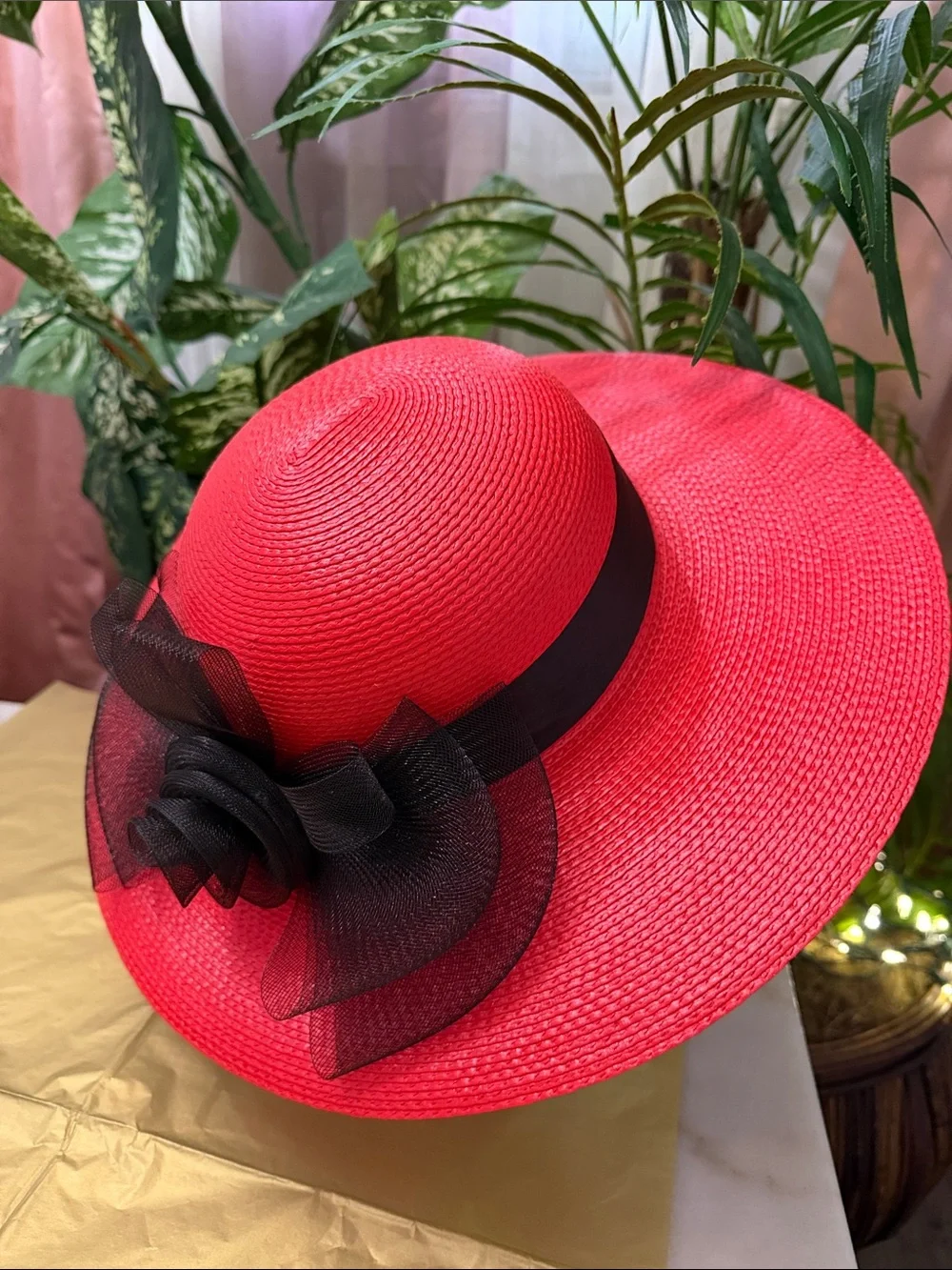 Vintage Elegant Red Wide-Brim Women's Sun Hat with Black Band